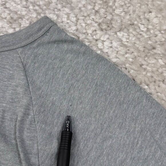 Victoria's Secret Gray Love Graphic Sleep Pajama Shirt NEW - Picture 5 of 8